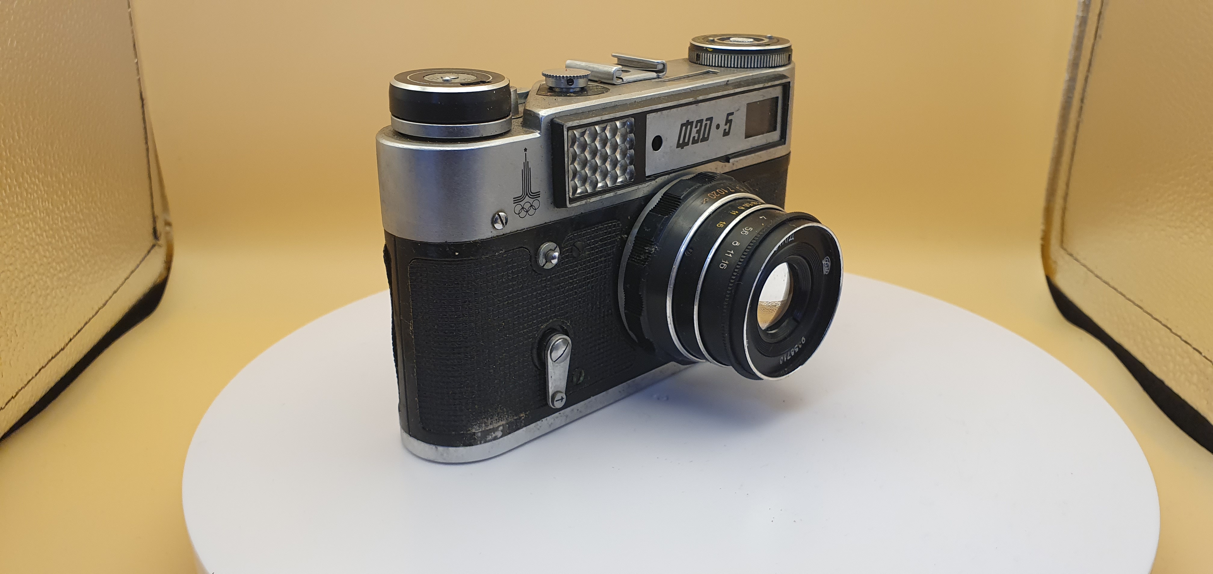 Фотоаппарат плёночный ФЭД 5 - 8