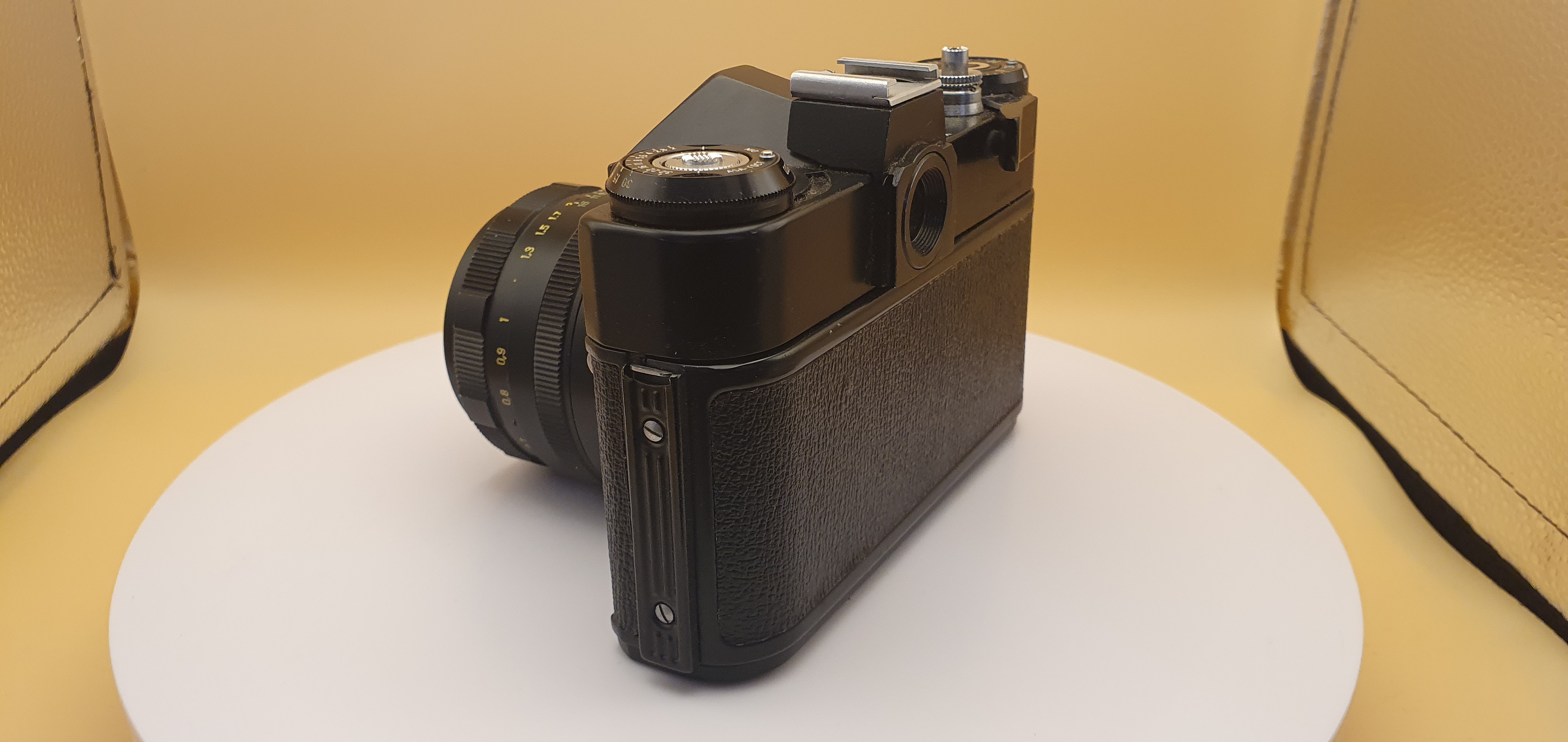 Фотоаппарат плёночный Зенит ЕМ - 5