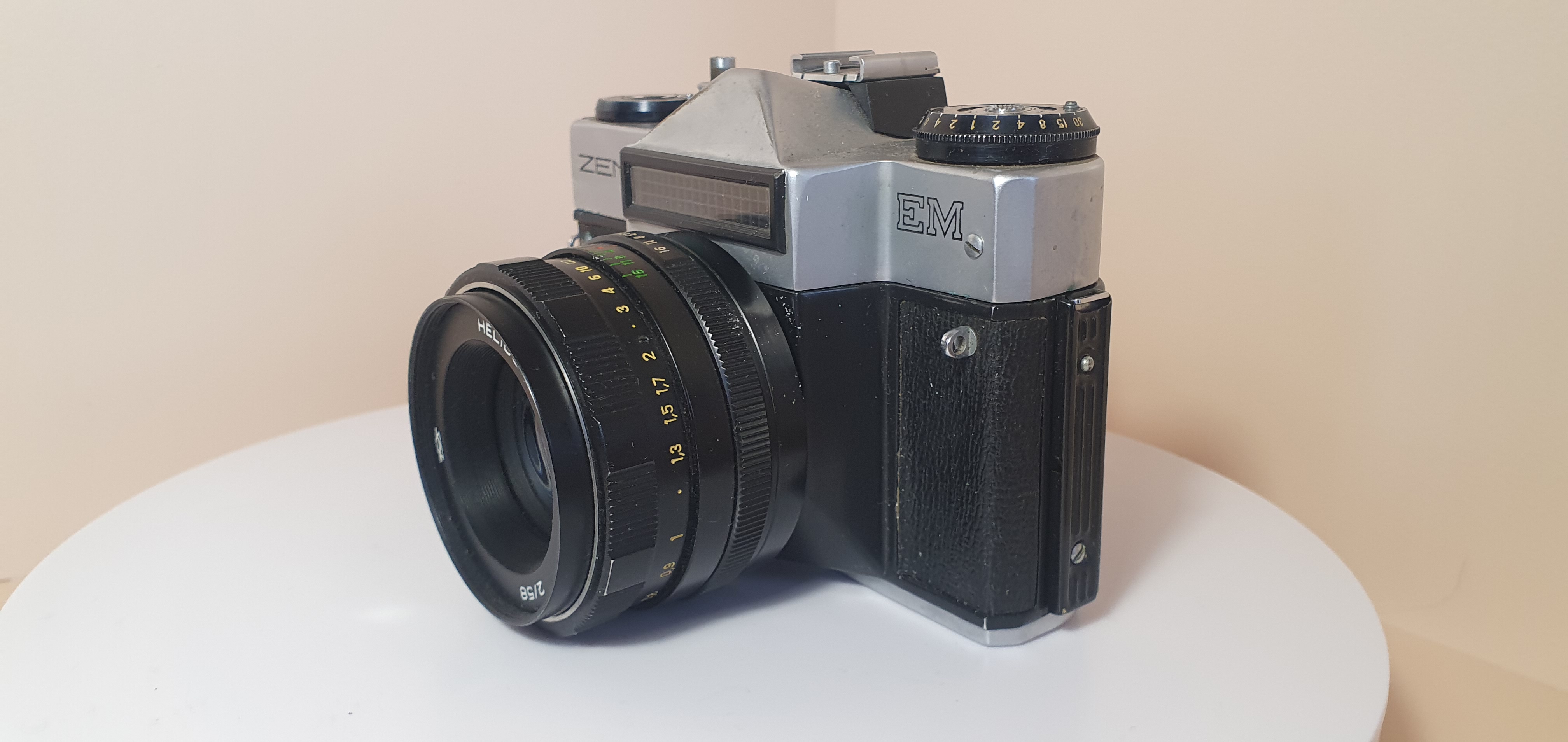 Фотоаппарат плёночный Зенит ЕМ - 3