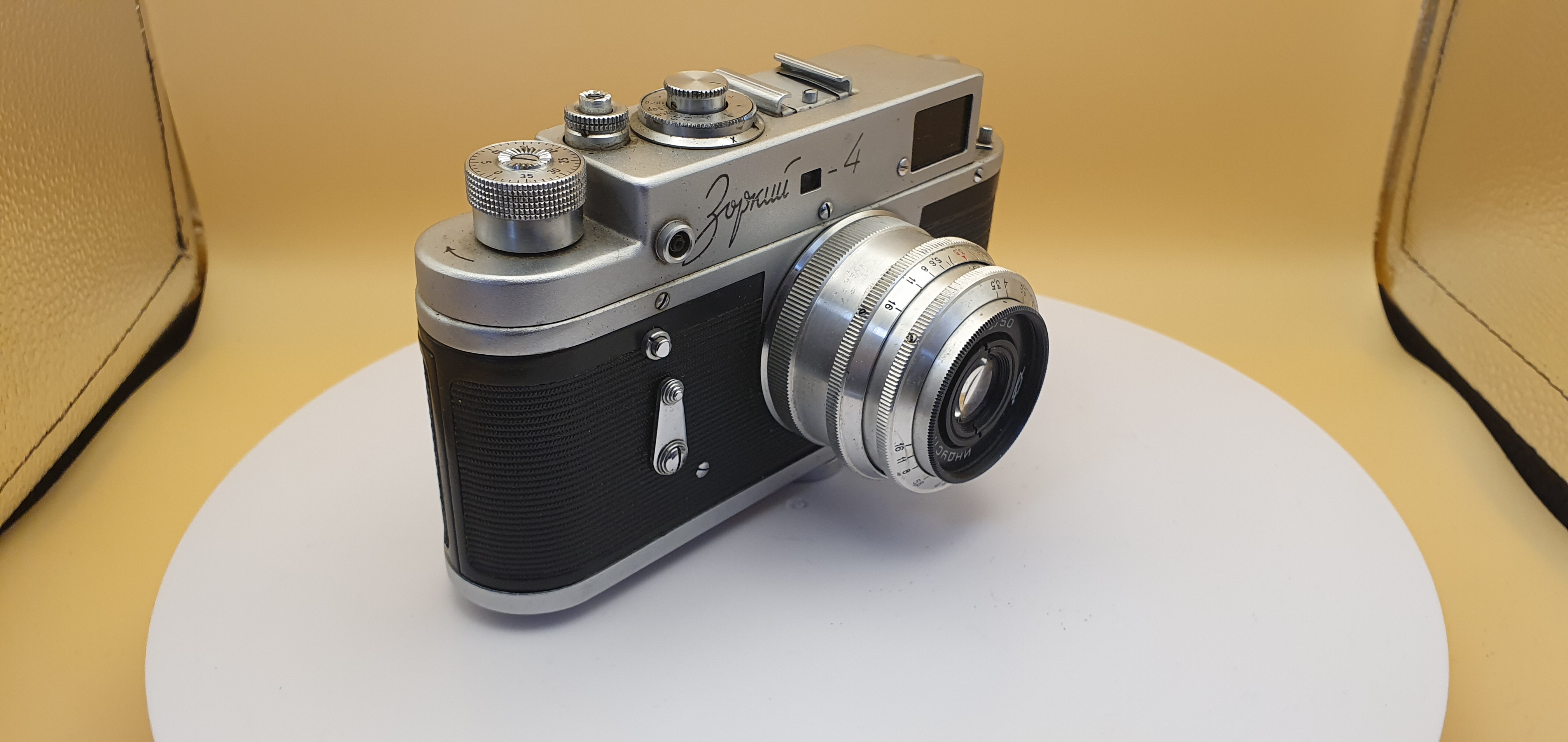 Фотоаппарат плёночный Зоркий 4 - 9