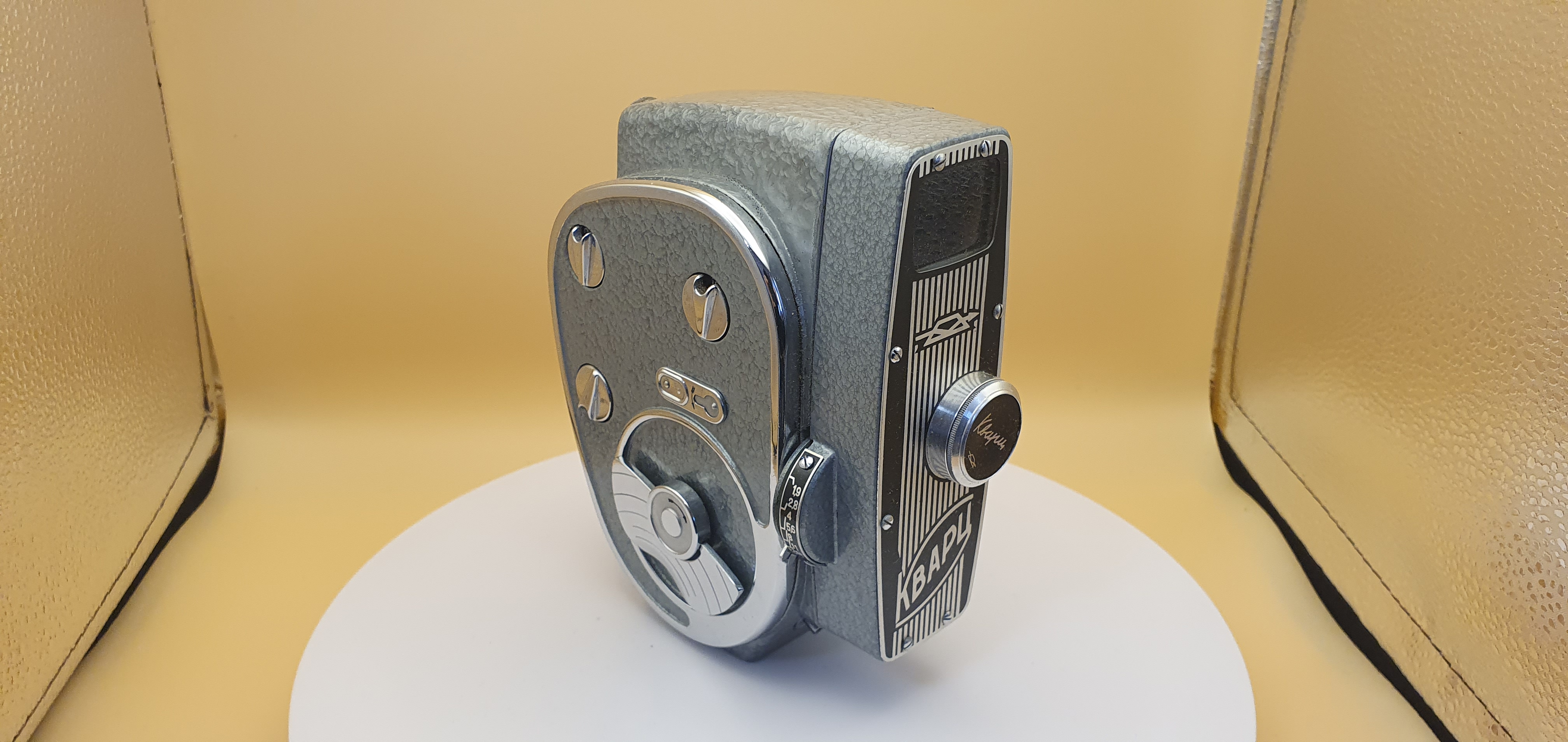 Кинокамера Кварц - 9