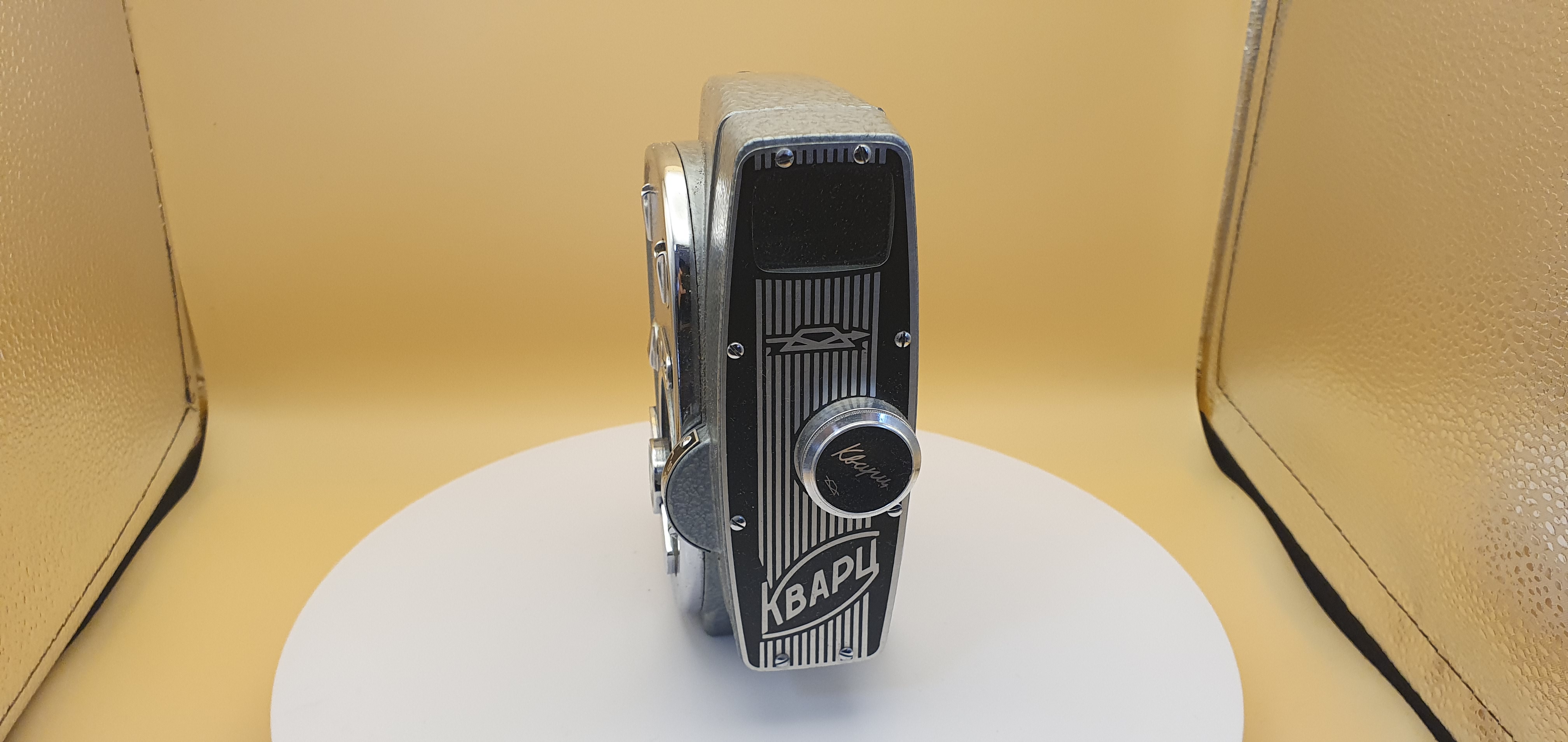 Кинокамера Кварц - 10