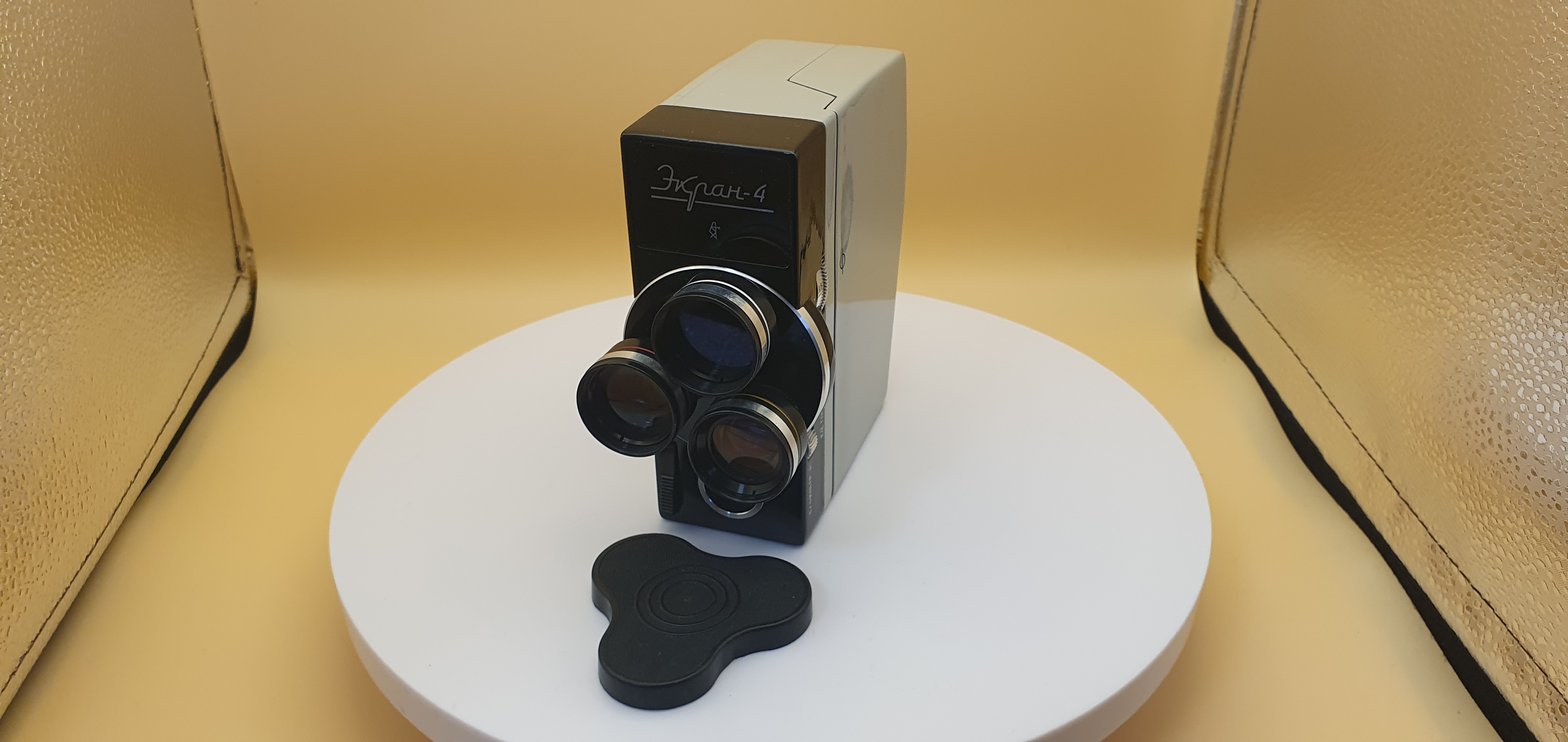 Кинокамера Экран 4 - 2