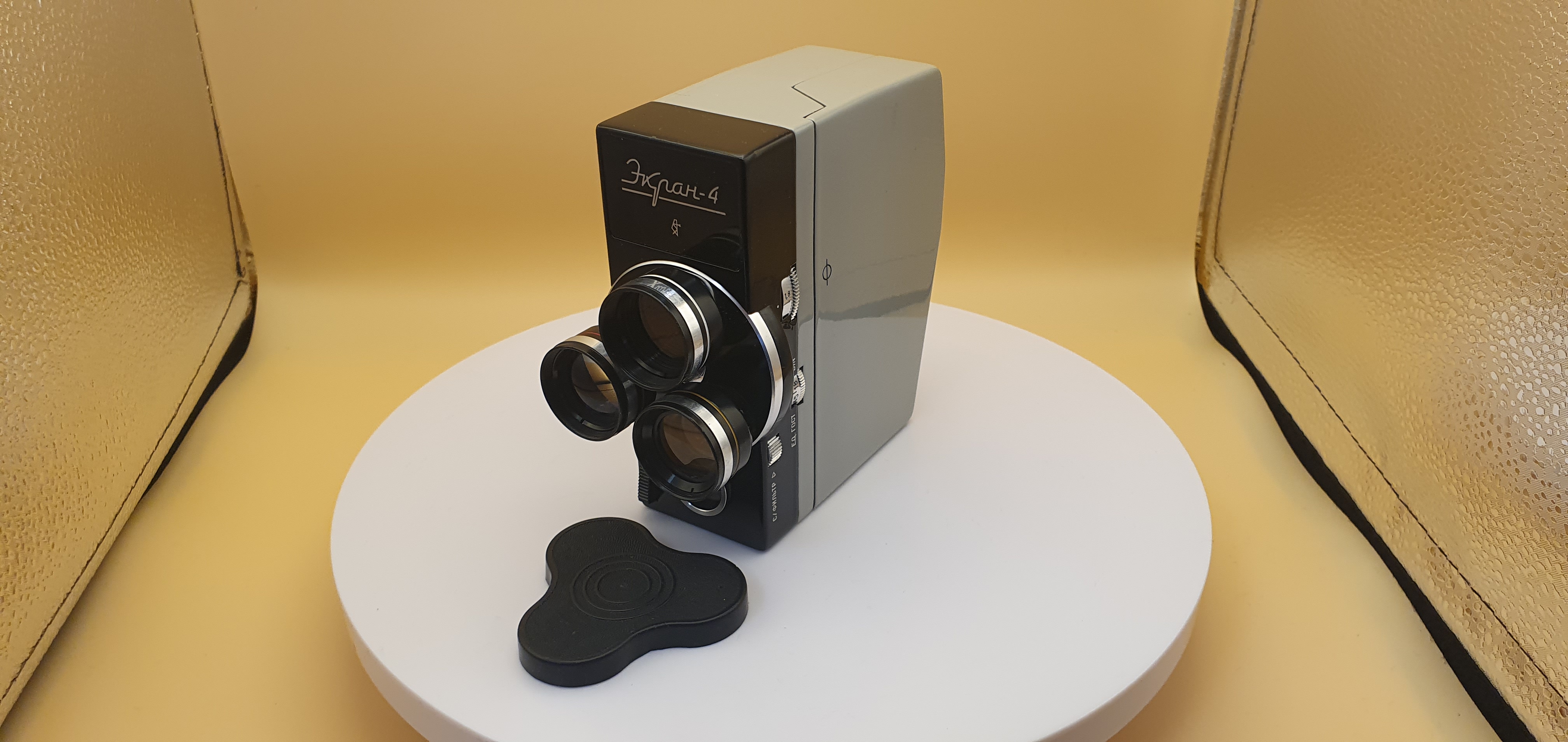 Кинокамера Экран 4 - 3