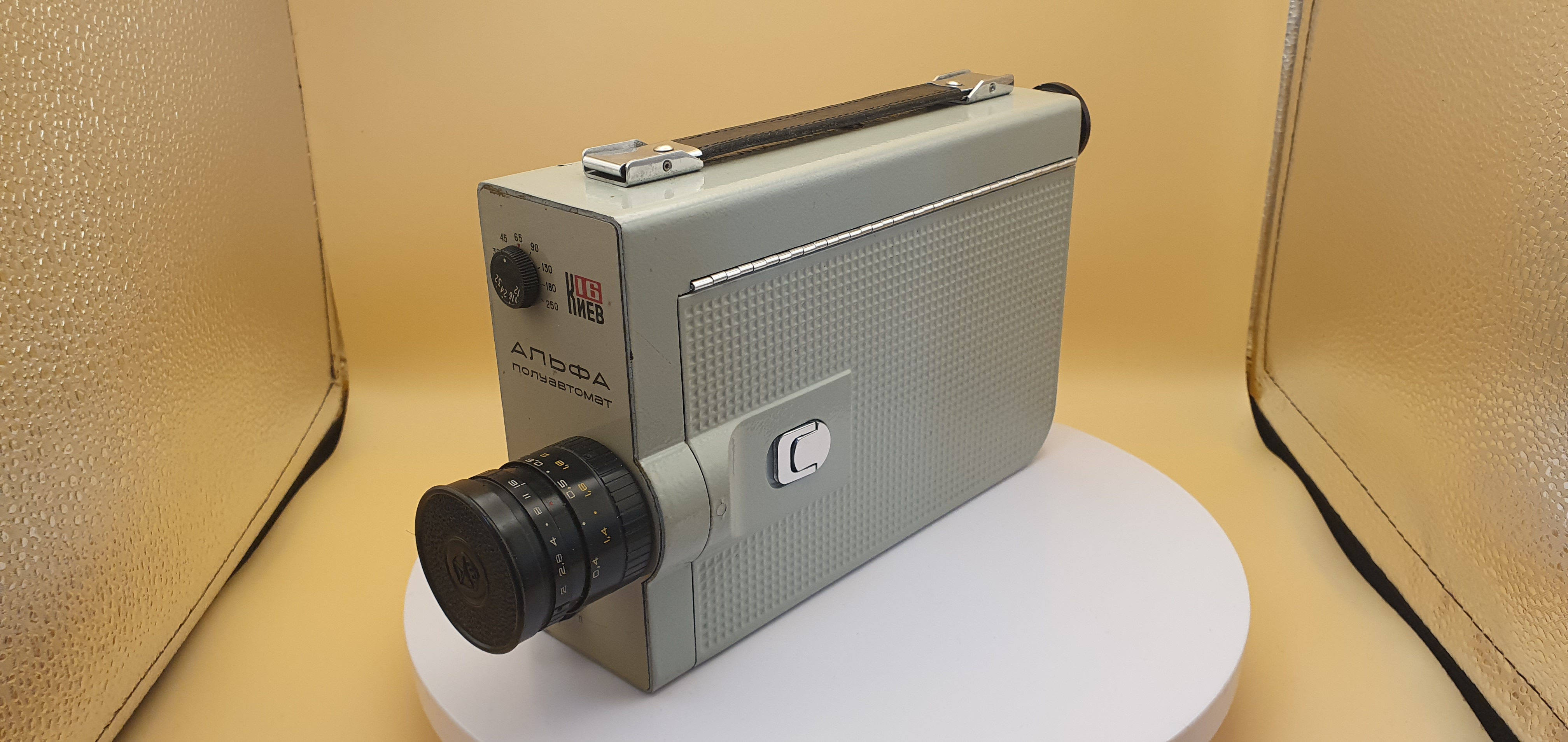 Кинокамера Киев 16 Альфа полуавтомат - 3