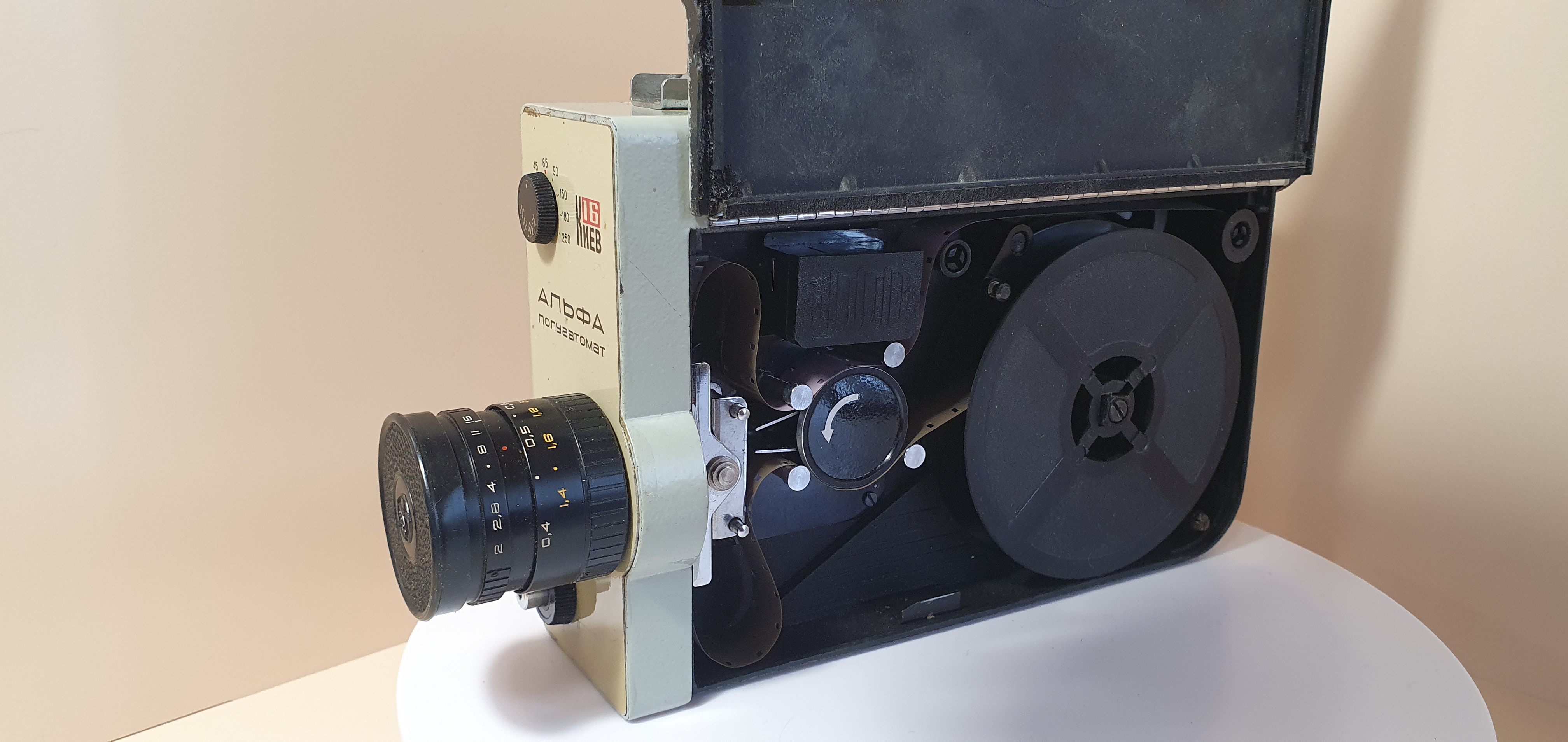 Кинокамера Киев 16 Альфа полуавтомат - 12