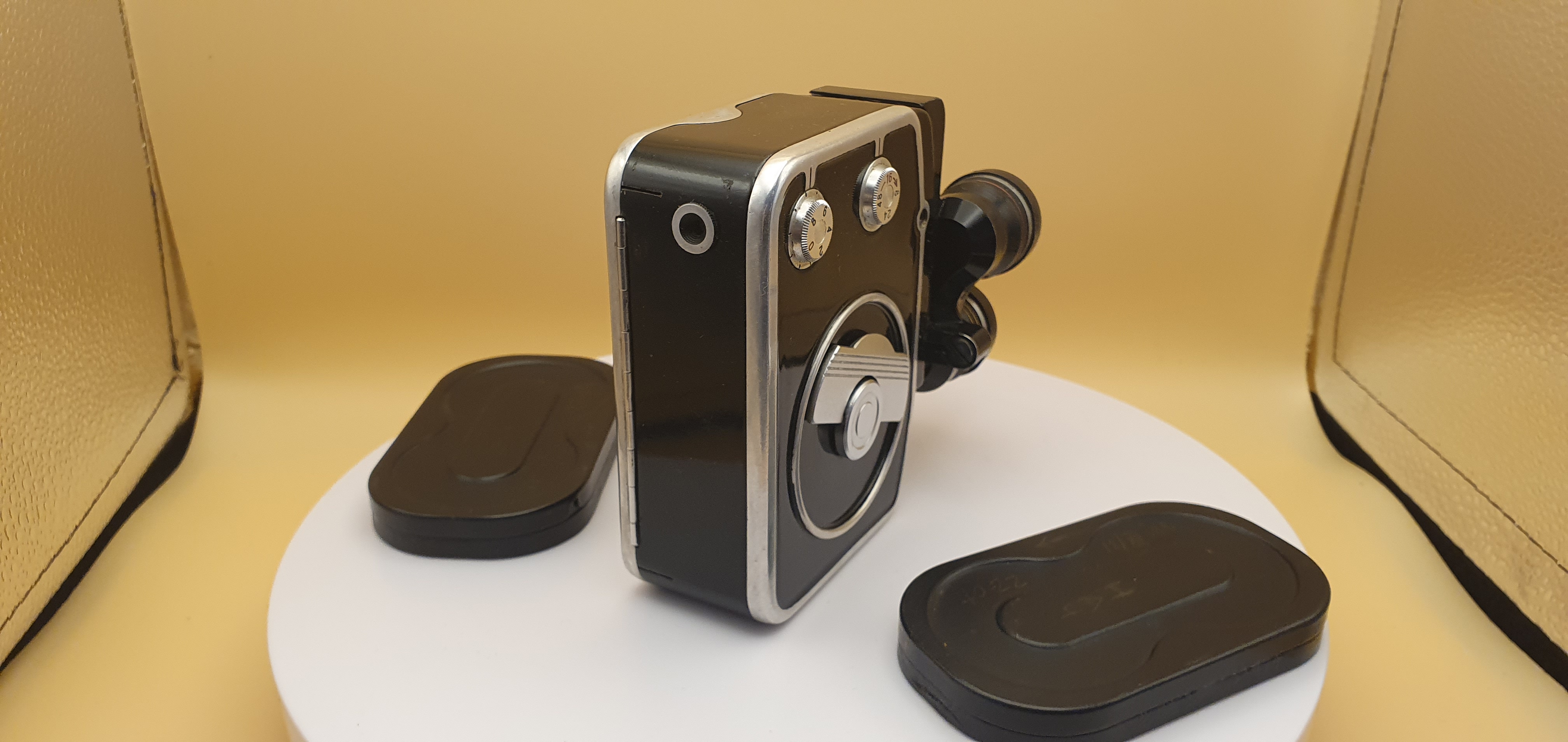 Кинокамера Экран 3 - 8