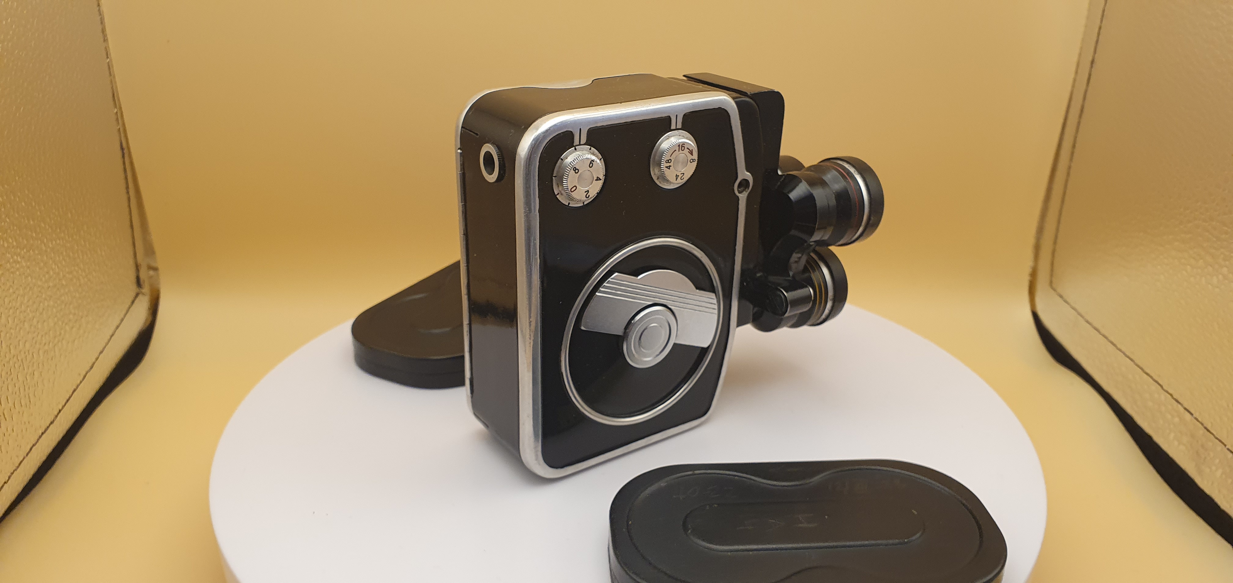 Кинокамера Экран 3 - 9