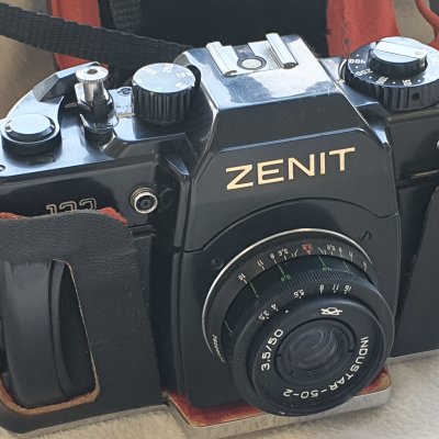 Фотоаппарат плёночный Зенит 122