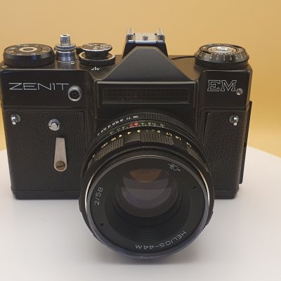 Фотоаппарат плёночный Зенит ЕМ