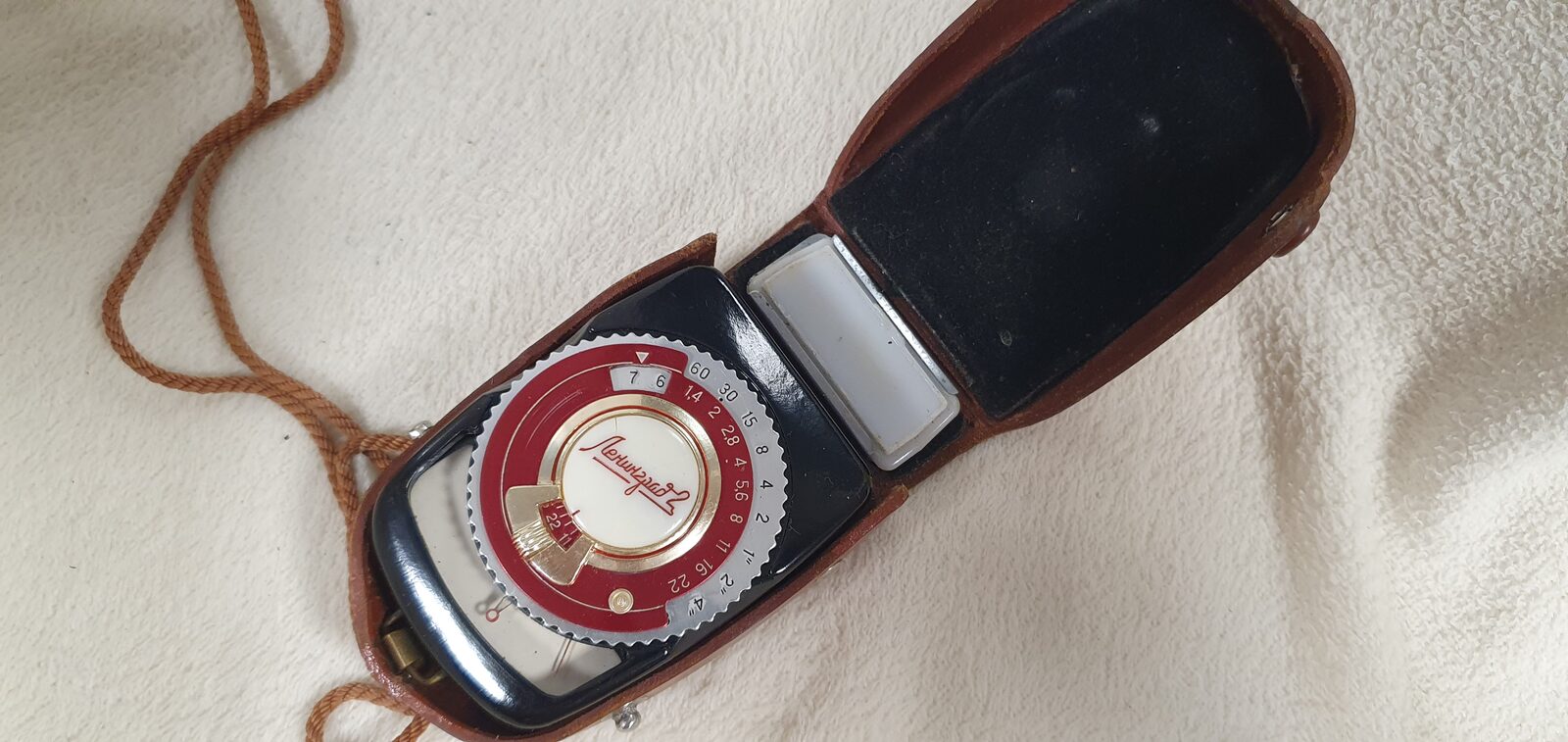 Light meter Leningrad 2, exhibit E001, photo 1 of 2