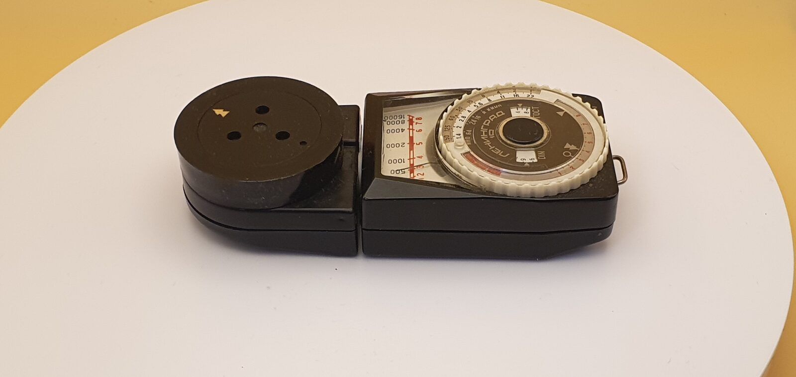 Light meter Leningrad 10, exhibit E015, photo 8 of 9