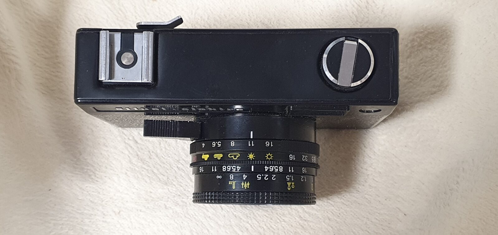 Фотоаппарат плёночный Силуэт Электро, экспонат F059, фото 4 из 6