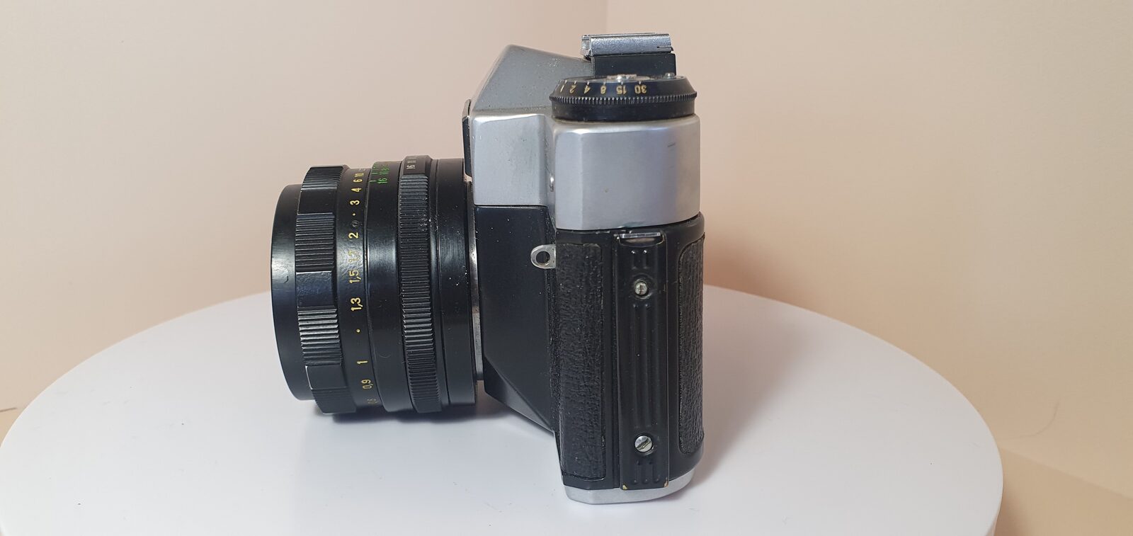Film camera Zenit EM, exhibit F106, photo 4 of 14