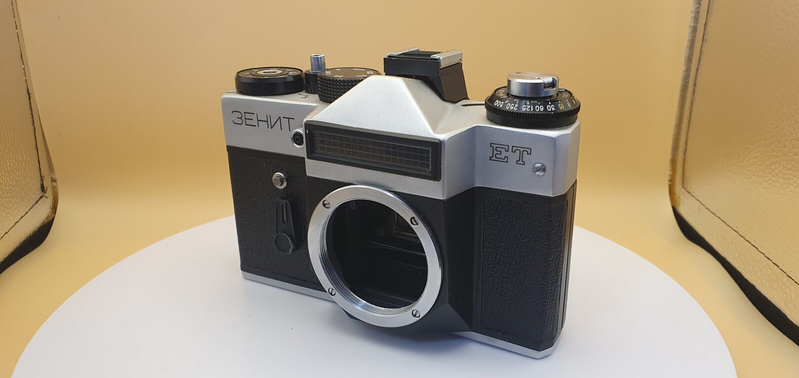 Film camera Zenit ET, exhibit F107, photo 2 of 8