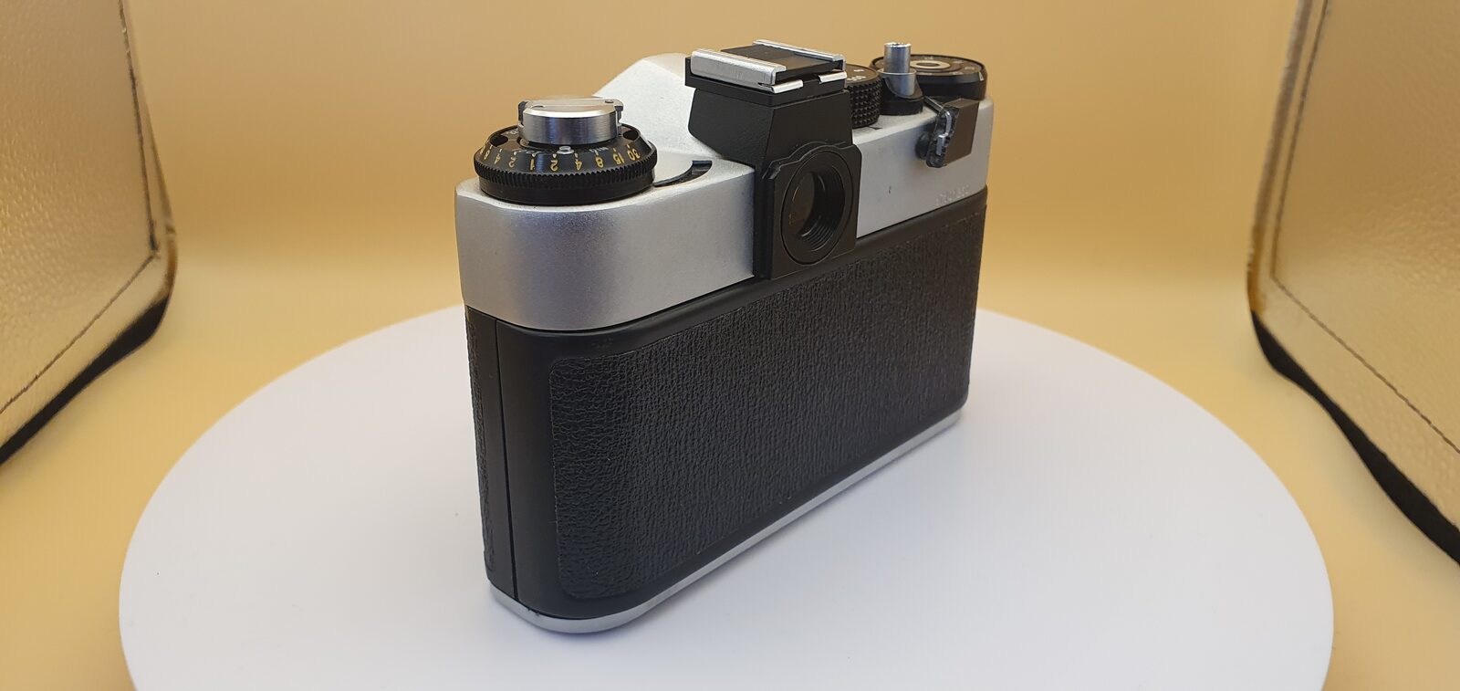 Film camera Zenit ET, exhibit F107, photo 4 of 8