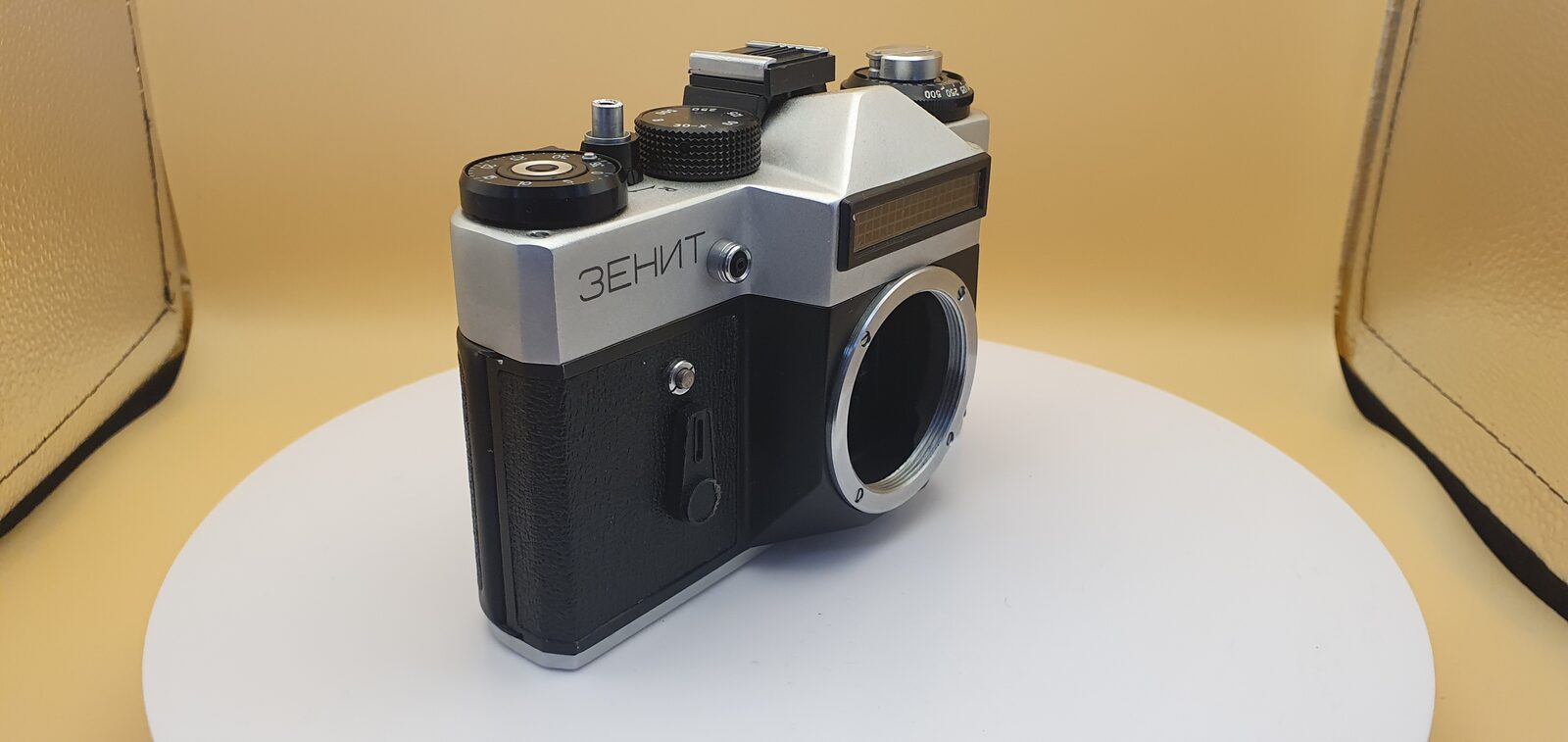 Film camera Zenit ET, exhibit F107, photo 8 of 8