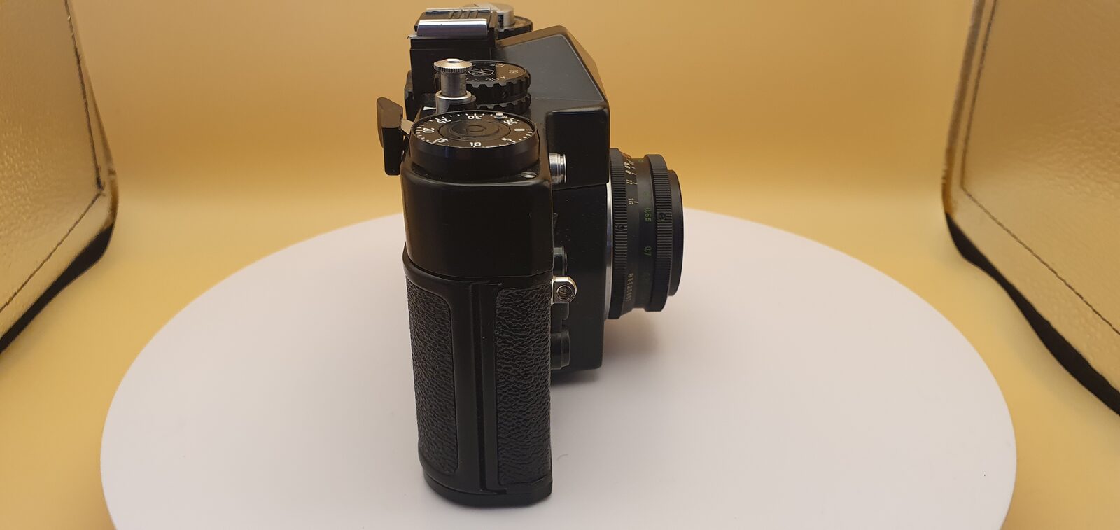 Film camera Zenit 12sd, exhibit F114, photo 8 of 9