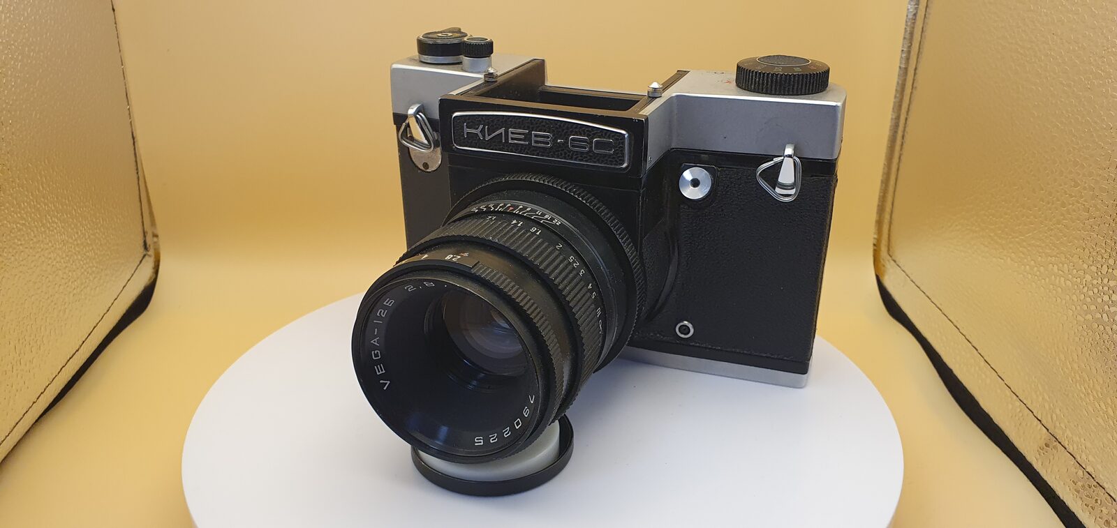 Film camera Kiev 6S, exhibit F117, photo 2 of 11