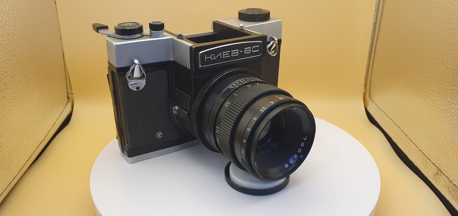 Film camera Kiev 6S, exhibit F117, photo 11 of 11