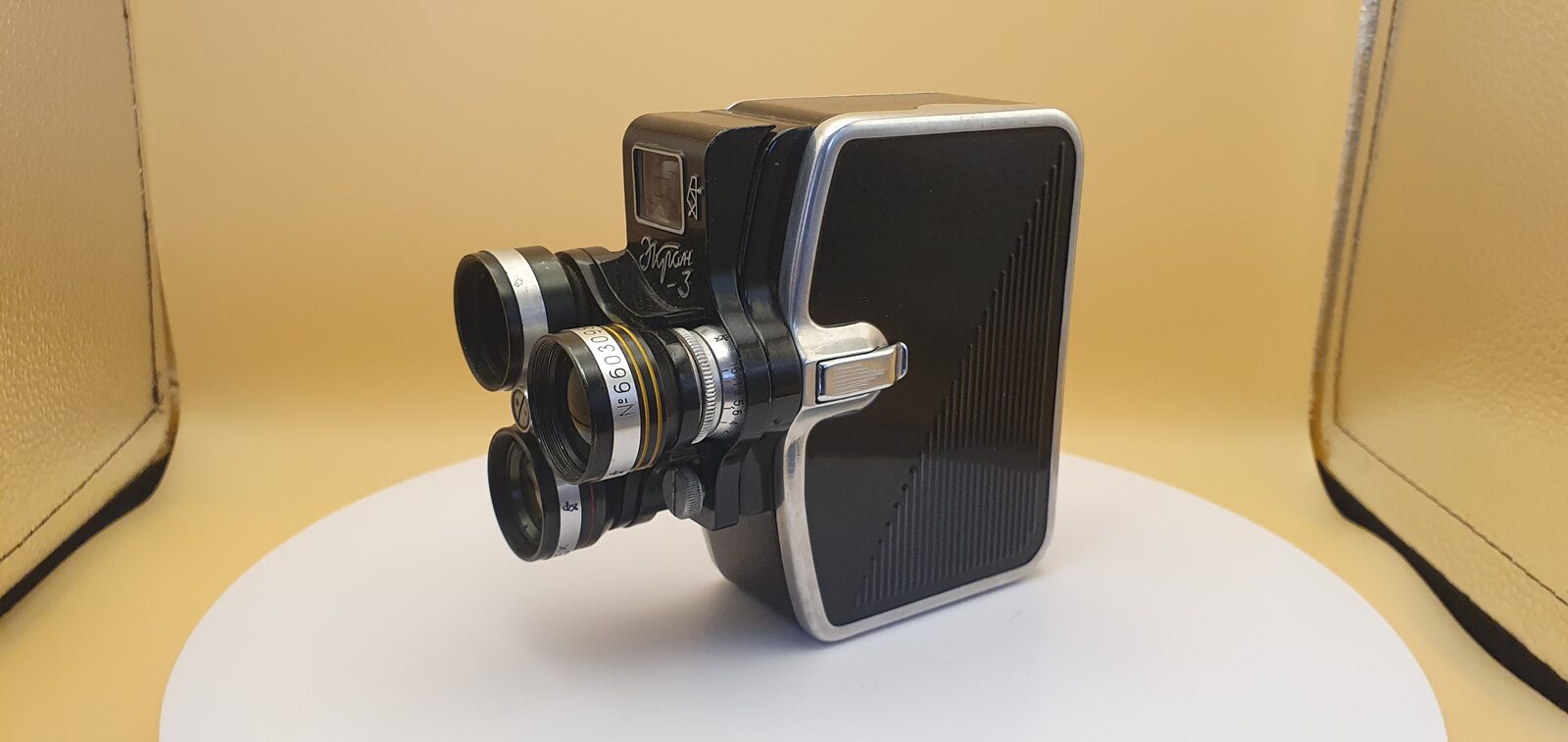 Movie camera Ekran 3, exhibit F134, photo 3 of 13
