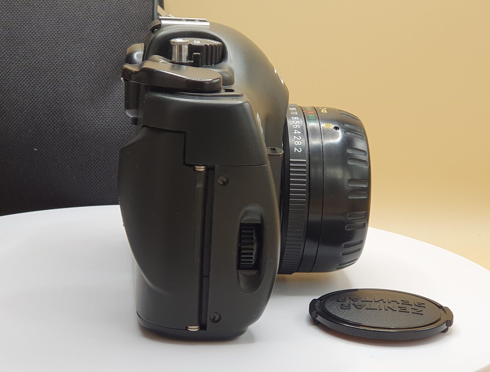 Film camera Zenit 412DX, exhibit F140, photo 9 of 10