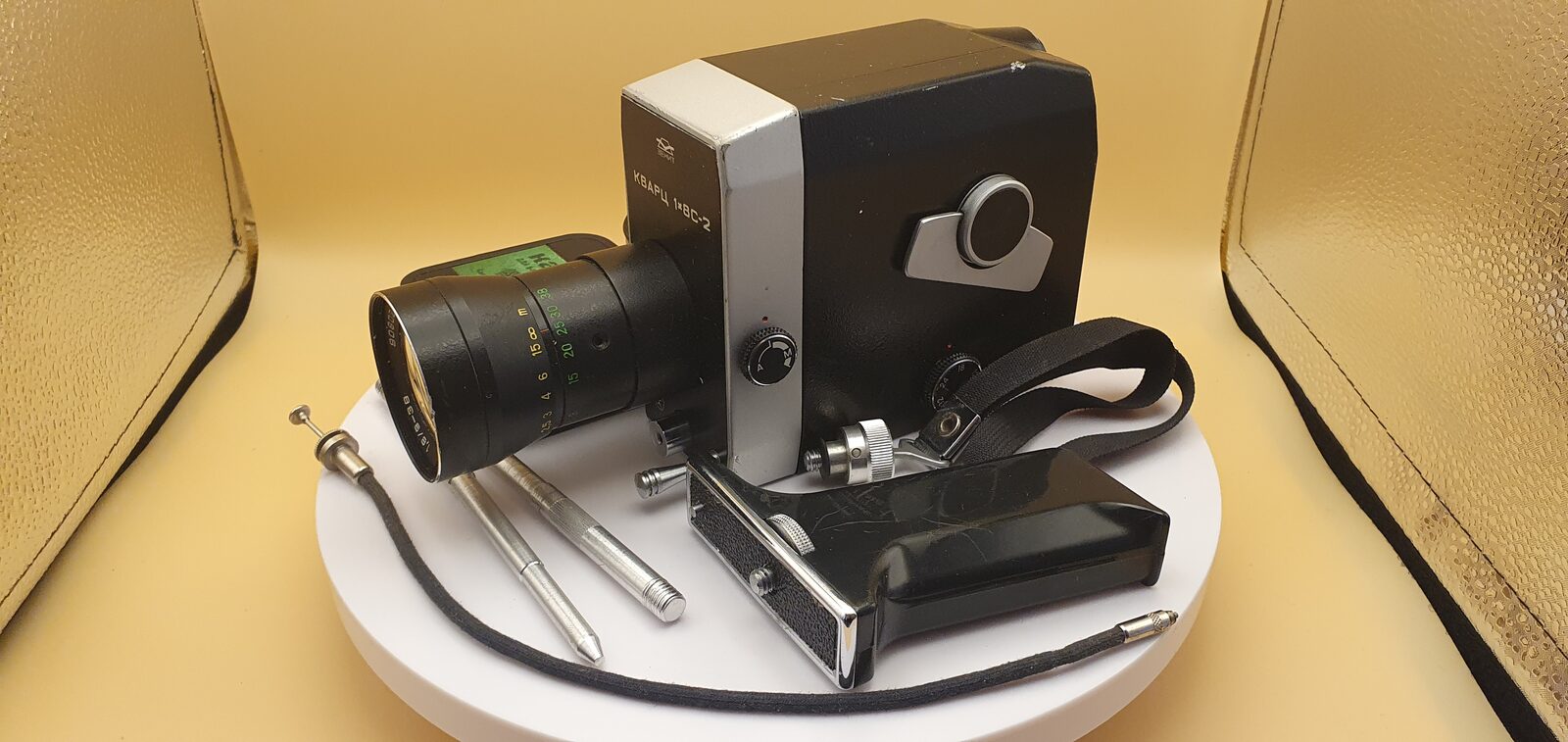 Movie camera Kvarts 1kh8S-2, exhibit F141, photo 3 of 12