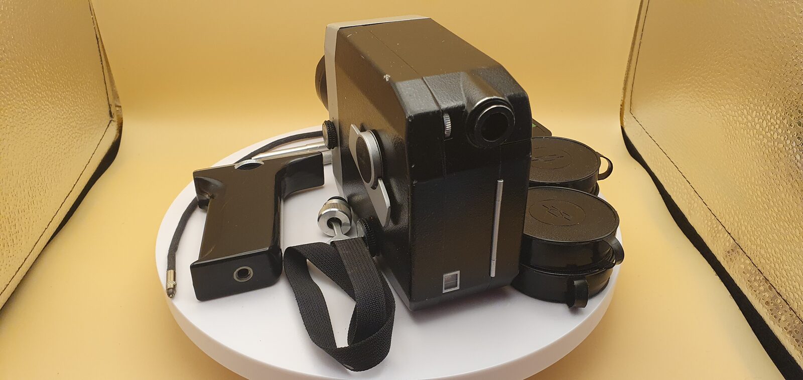 Movie camera Kvarts 1kh8S-2, exhibit F141, photo 6 of 12
