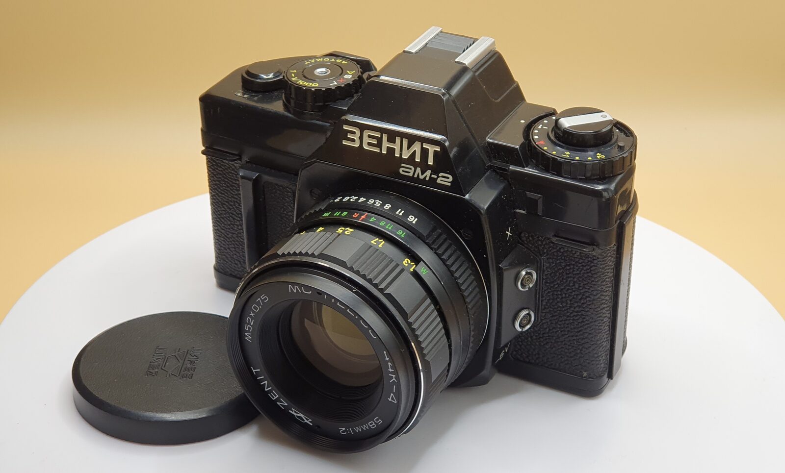 Film camera Zenit AM2, exhibit F163, photo 2 of 9